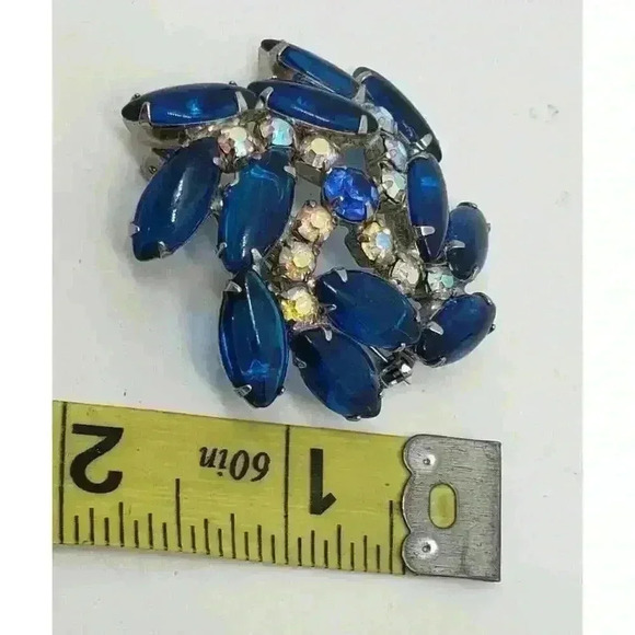 Vintage Brooch Blue Marquise Cabochon & AB Rhinestone Swirl Pin - Picture 4 of 5